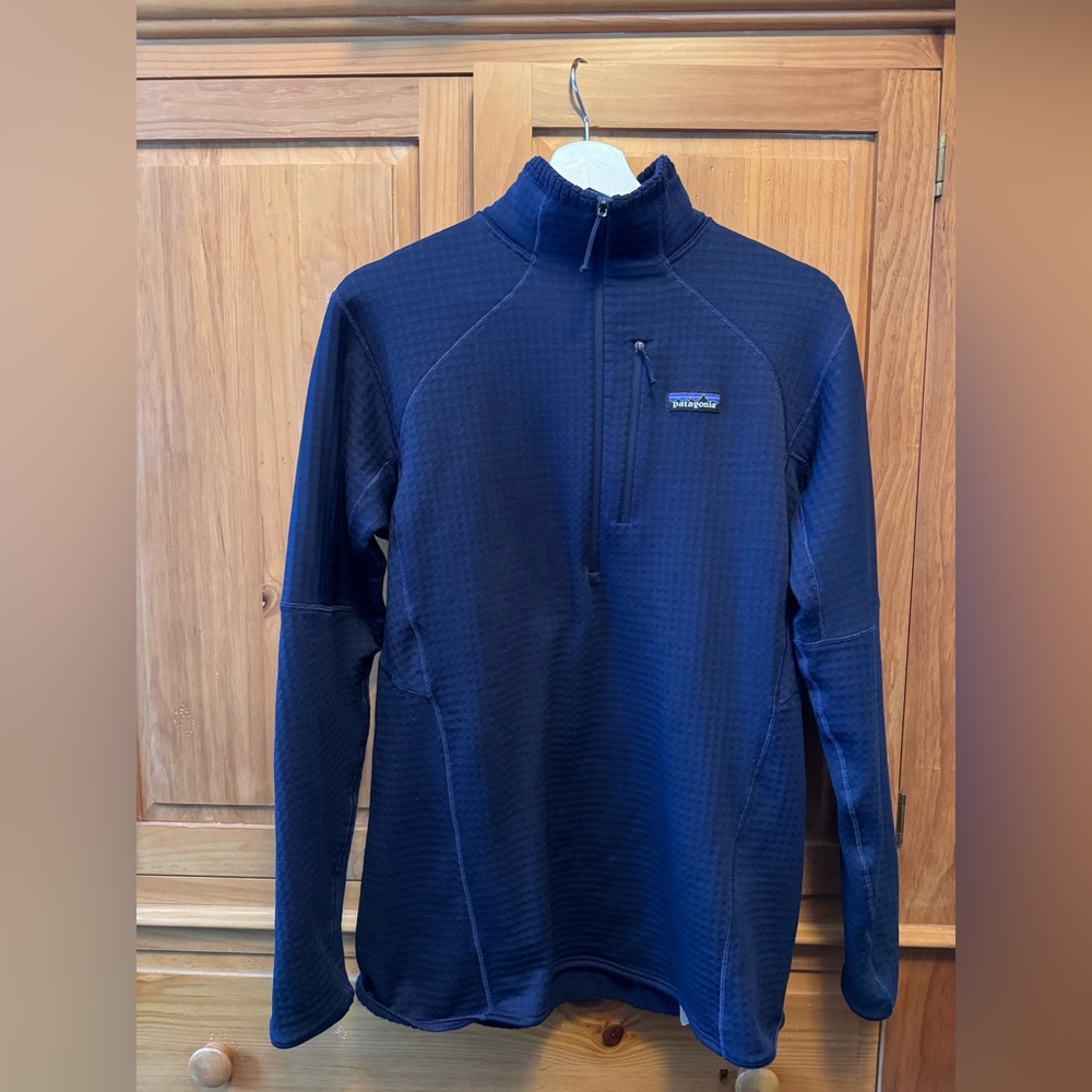 Patagonia Women’s R1 Quarter Zip Fleece